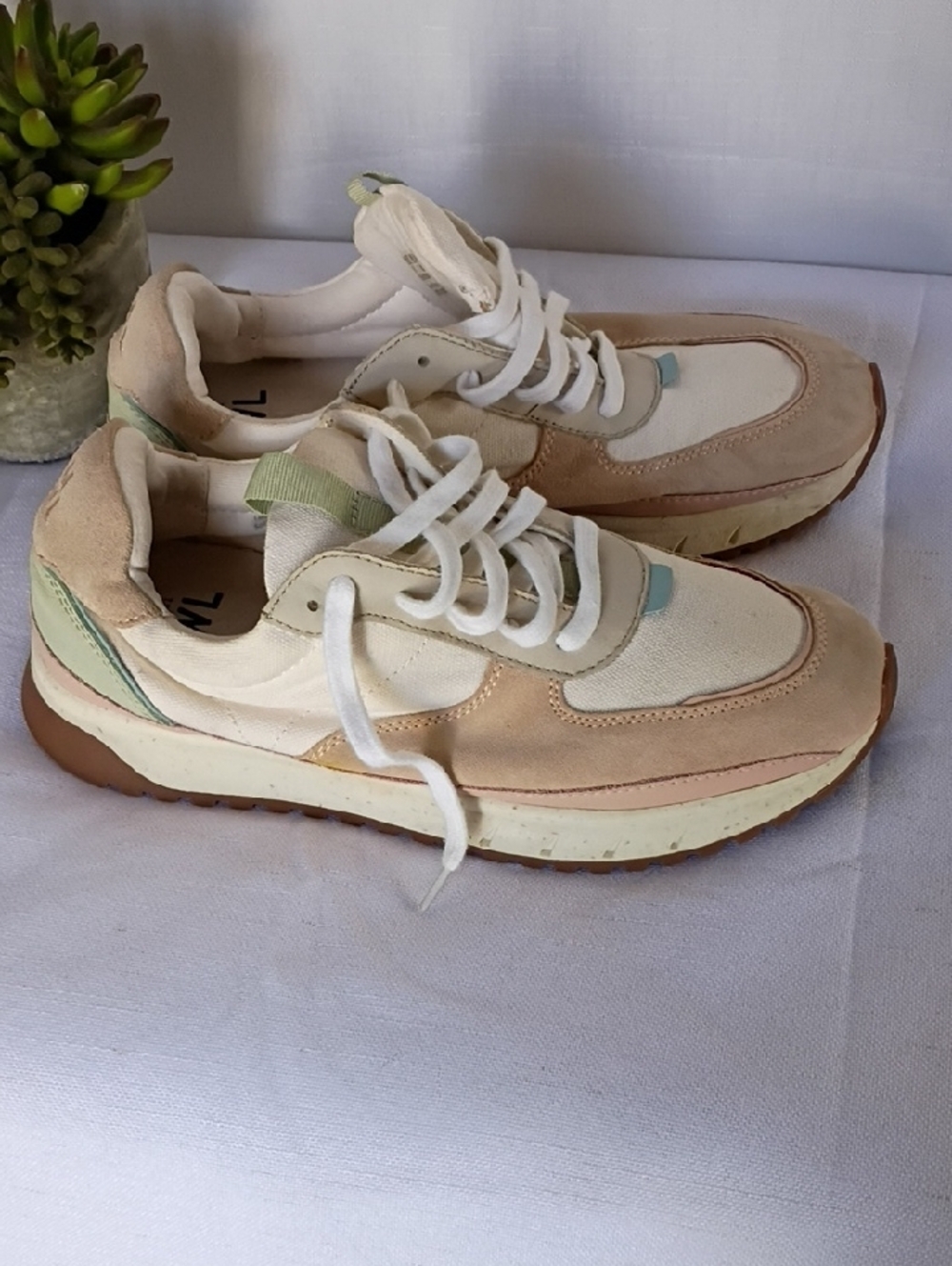 Madewell Unisex Neutral Pastel Casual Sneakers - Cream, Blush & Mint Size 9 - Picture 3 of 8
